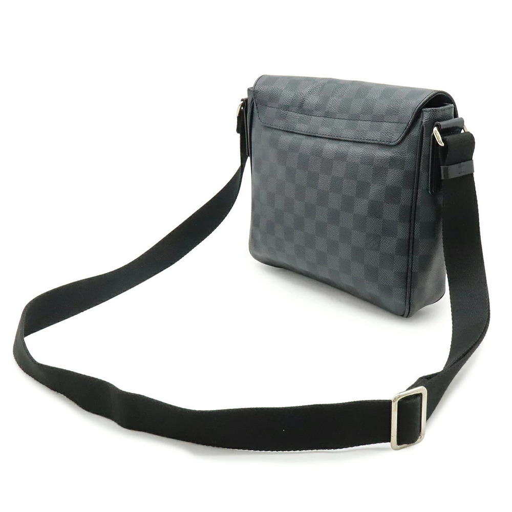 Louis Vuitton Messenger District Black Graphite Damier Crossbody Black